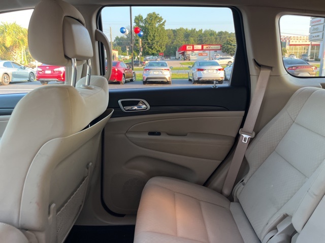 2021 Jeep Grand Cherokee Laredo E photo 14
