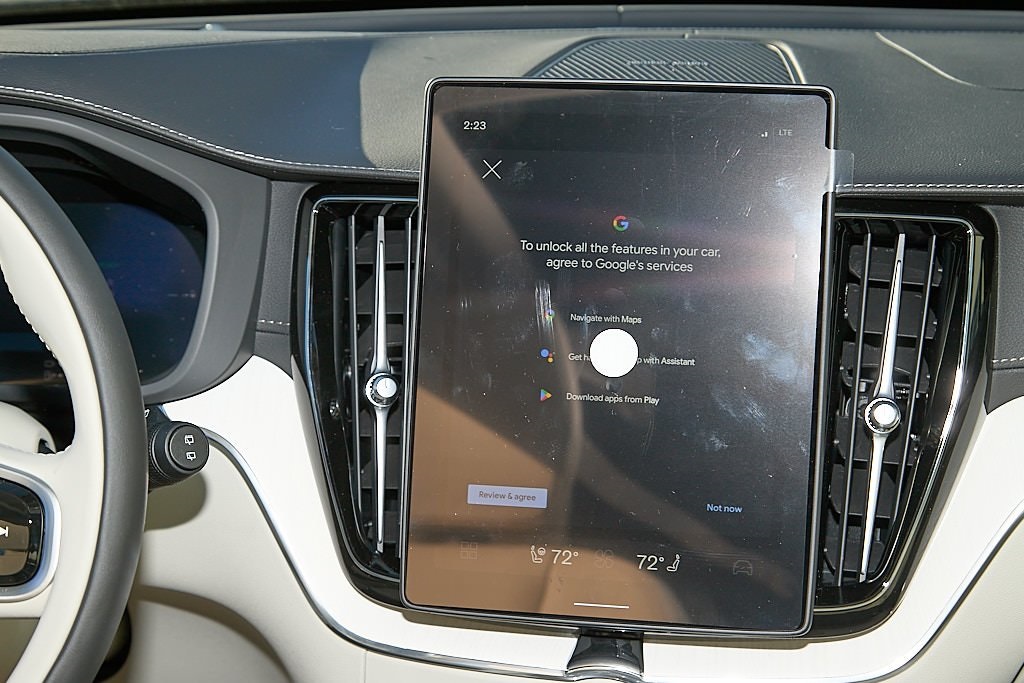 2026 VOLVO XC60 - Image 24