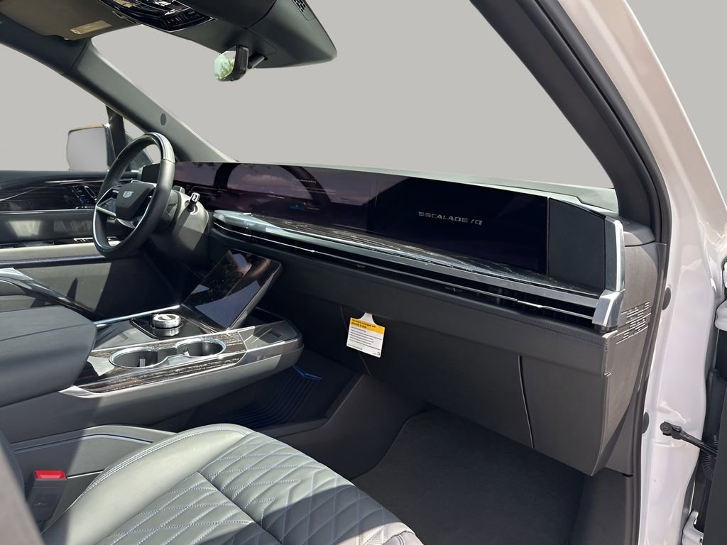 2025 Cadillac Escalade IQ Sport photo 14