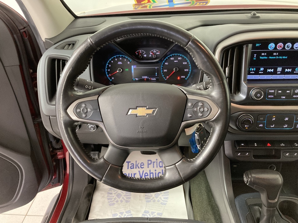 2017 Chevrolet Colorado Z71 photo 2