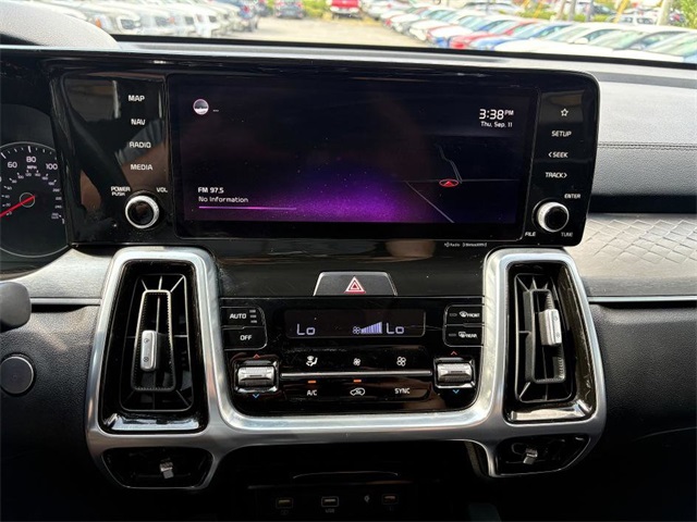 2022 Kia Sorento SX photo 12