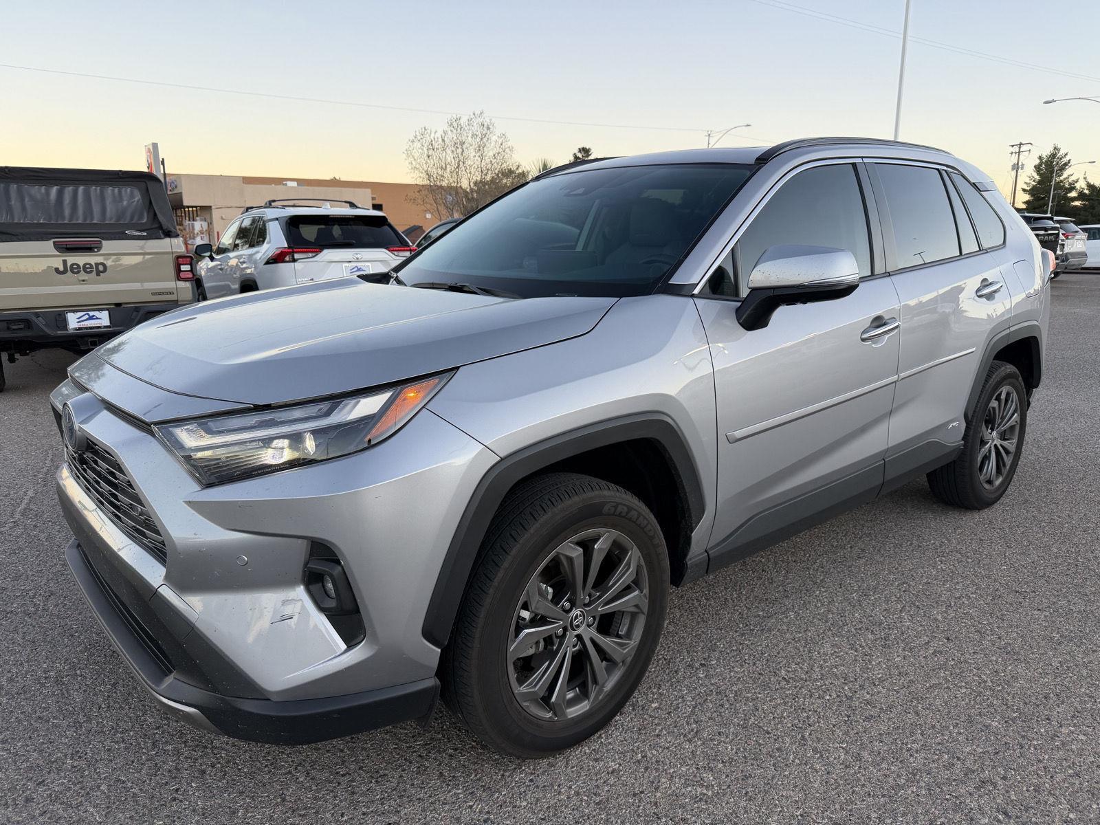 2024 Toyota RAV4 Limited's photo