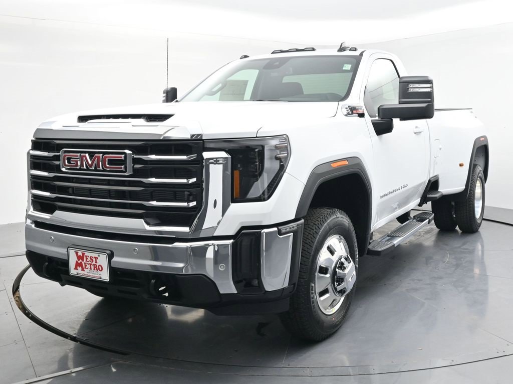 2026 GMC Sierra 3500HD SLE's photo