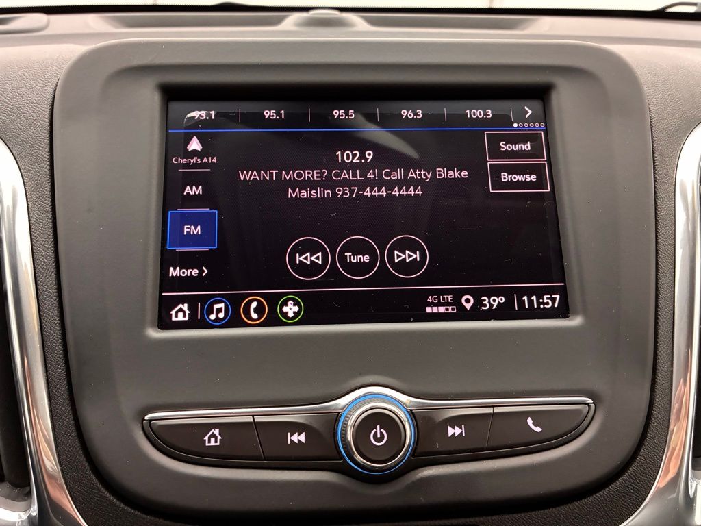 2024 Chevrolet Equinox LT photo 3