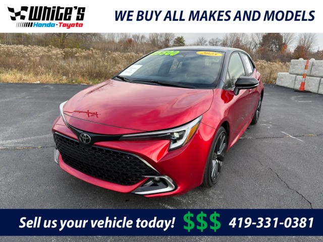 2025 Toyota Corolla Hatchback XSE's photo