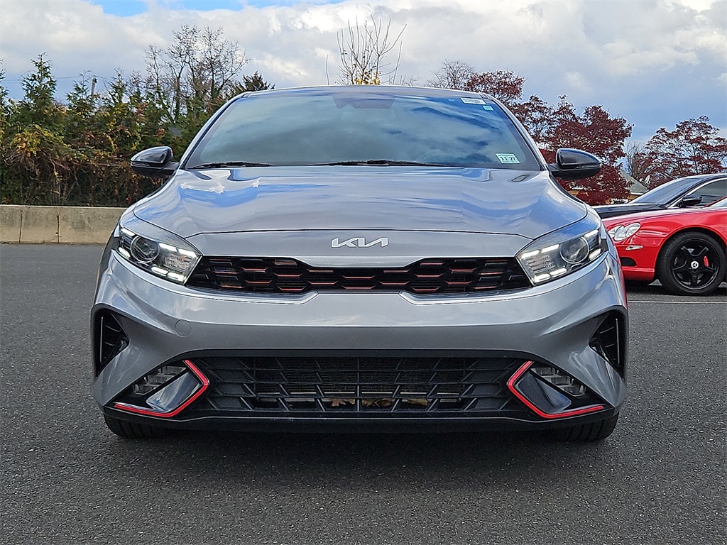 2023 Kia Forte GT-Line photo 2