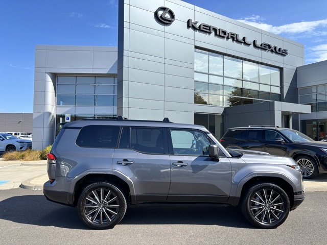 2024 Lexus GX 550 Luxury photo 5
