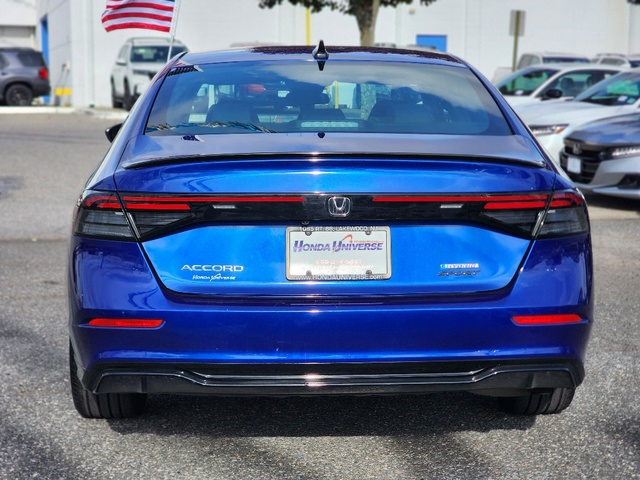 2025 Honda Accord Hybrid Sport-L photo 4