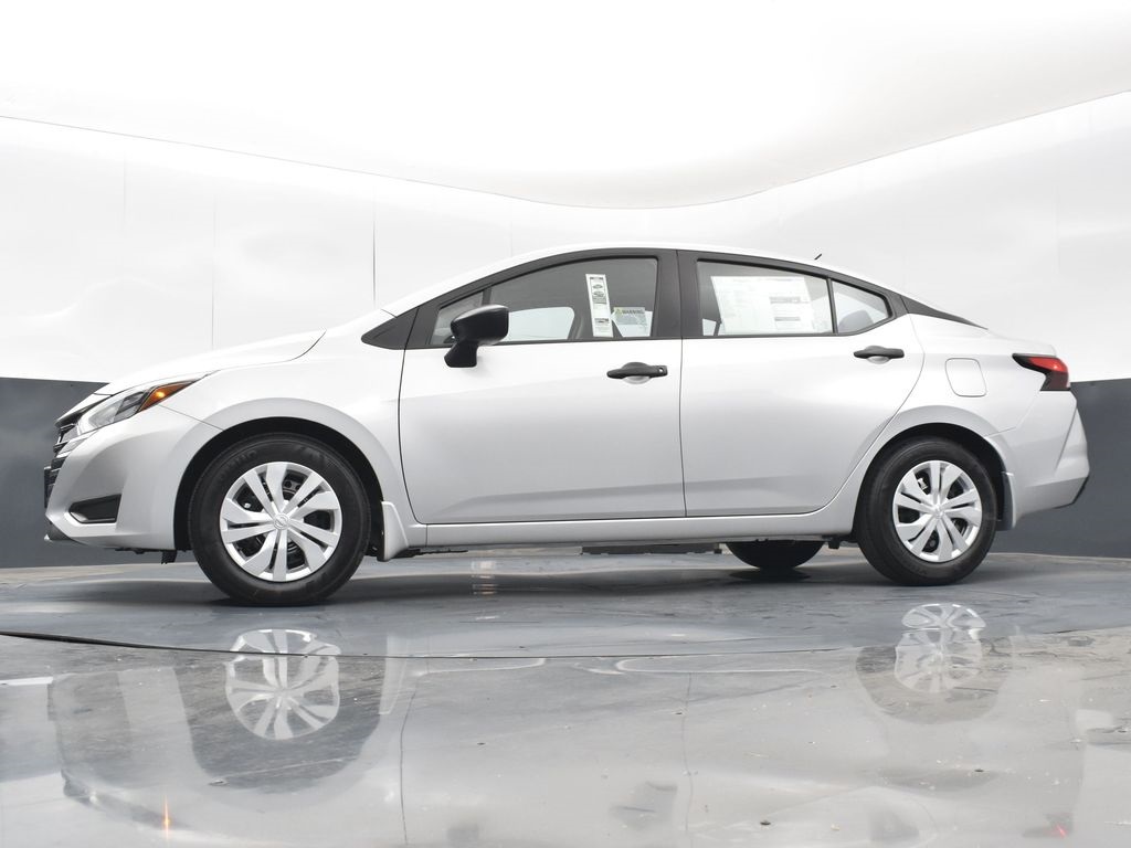 2025 Nissan Versa 1.6 S photo 37