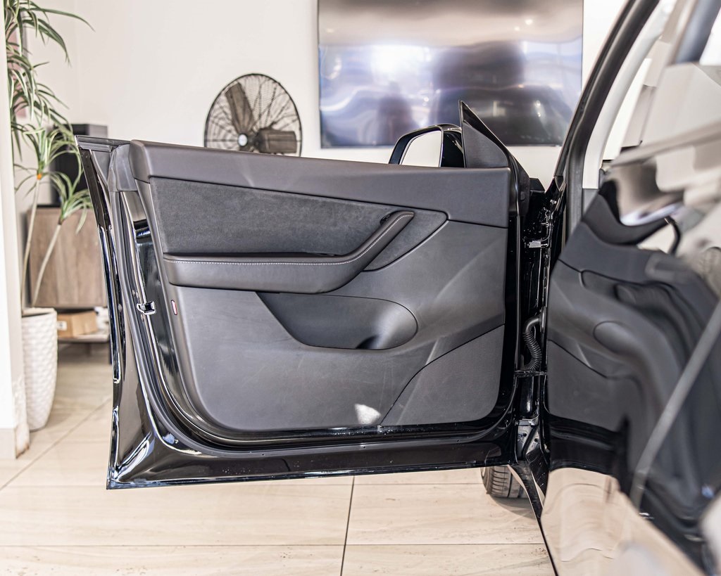 2021 TESLA MODEL Y - Image 28