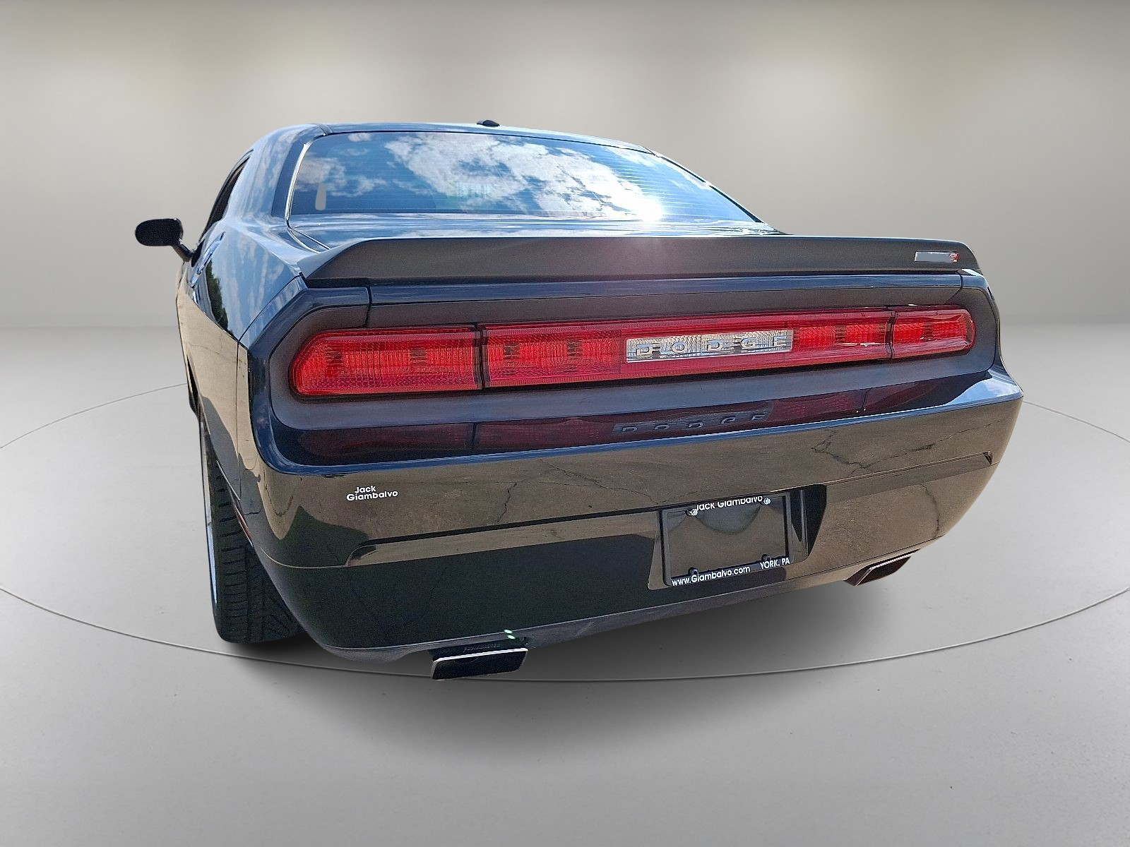 2009 Dodge Challenger SRT8 photo 8