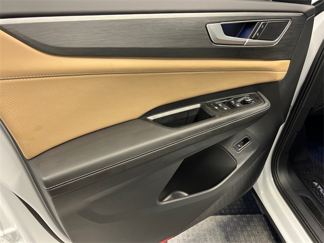 2026 Volkswagen Atlas Cross Sport SE Technology photo 8