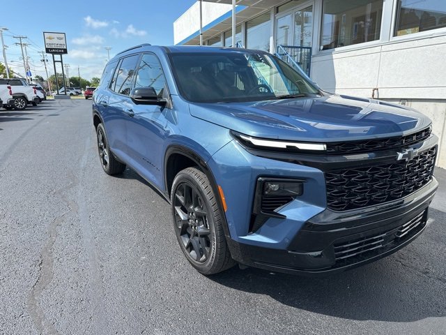 2024 Chevrolet Traverse RS photo 2
