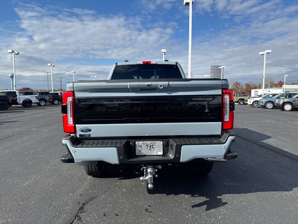 2026 Ford F-350 photo 4