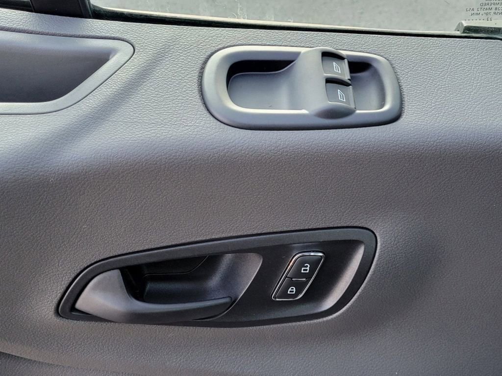 2022 Ford Transit photo 18
