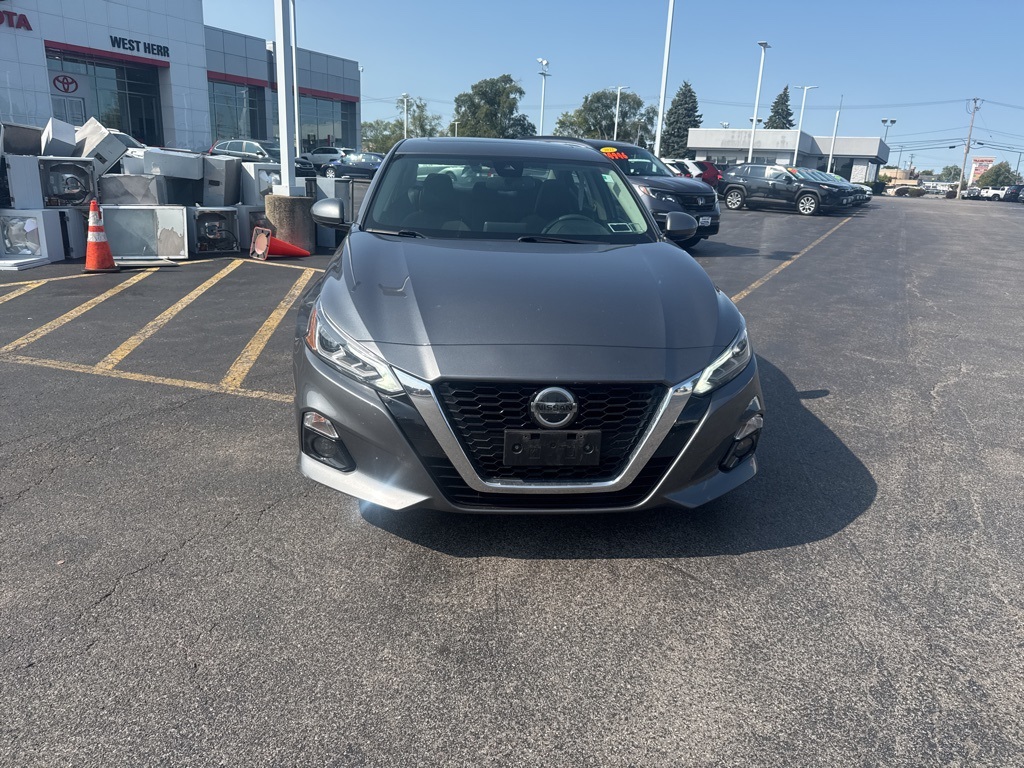 2019 Nissan Altima 2.5 SV photo 2