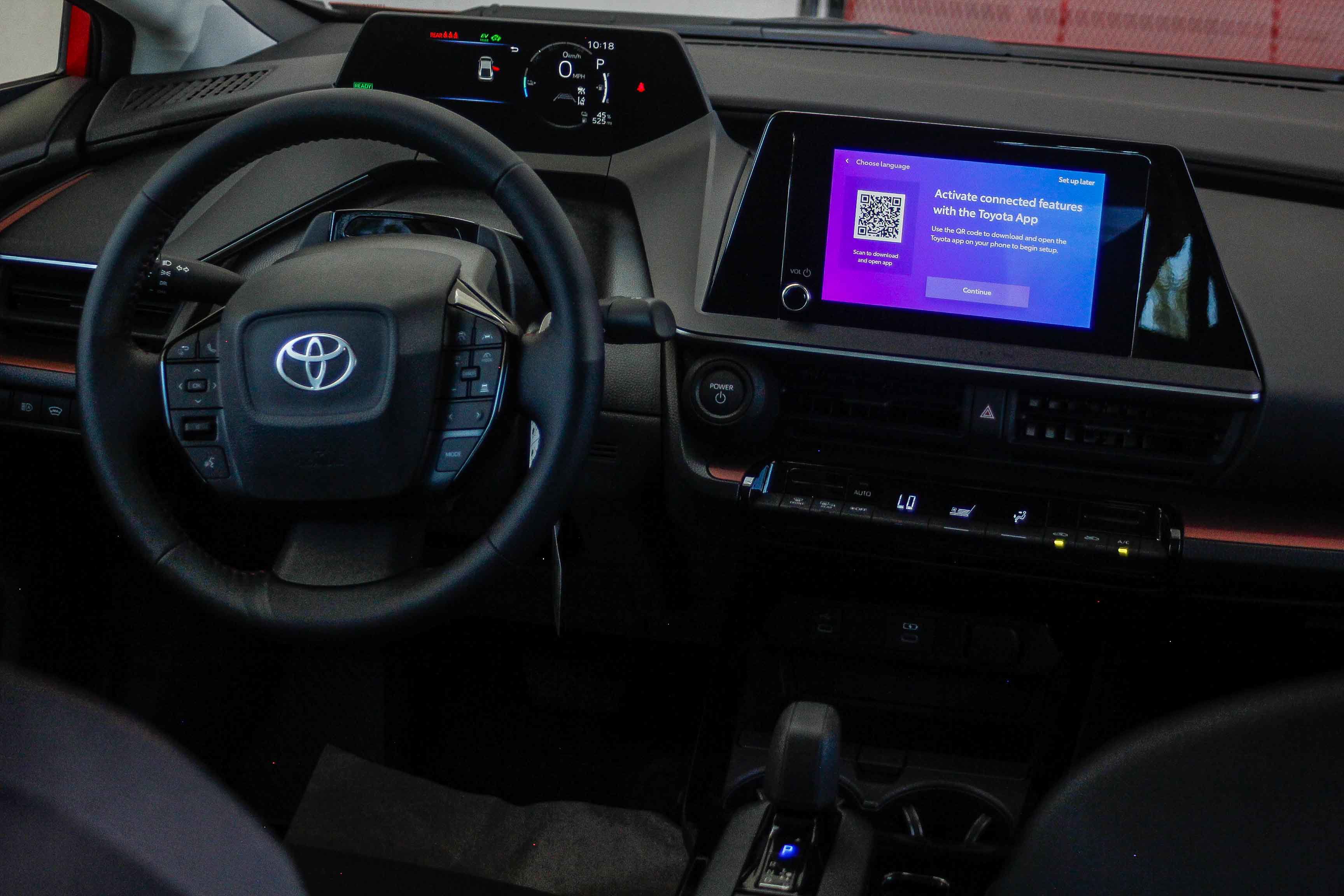 2026 Toyota Prius Plug-in Hybrid SE photo 12