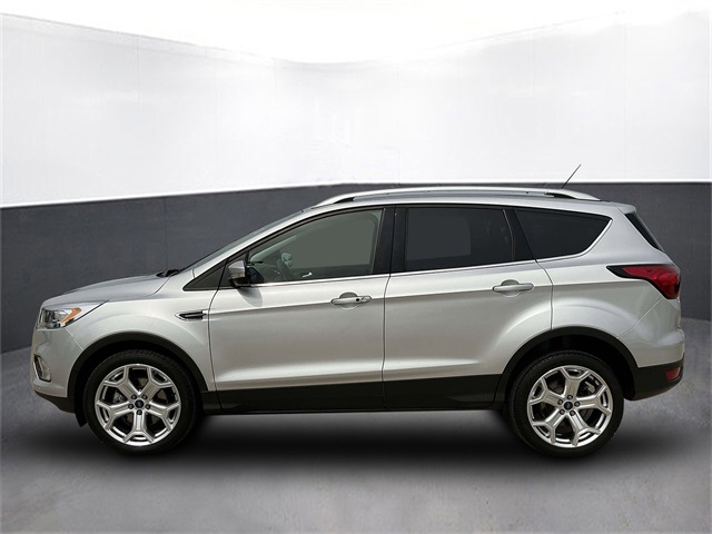 Used 2019 Ford Escape Titanium with VIN 1FMCU9J99KUC22269 for sale in Kansas City