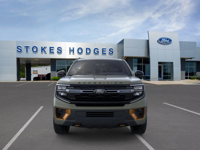 2025 Ford Expedition photo 4