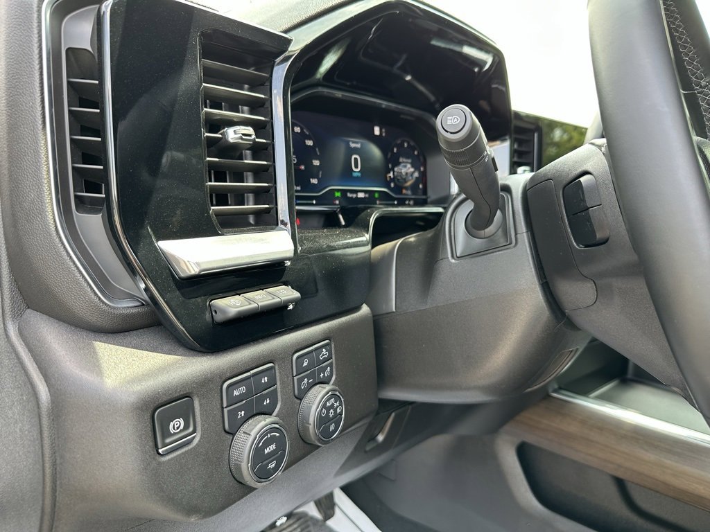 2025 Chevrolet Silverado 2500HD High Country photo 26