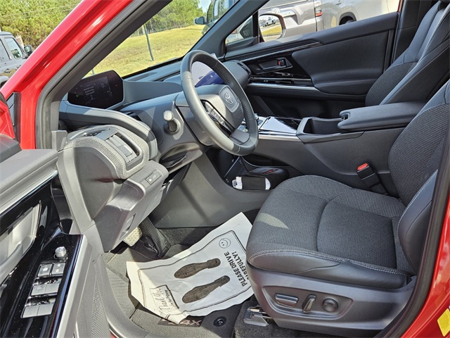 2024 Toyota bZ4X XLE photo 4