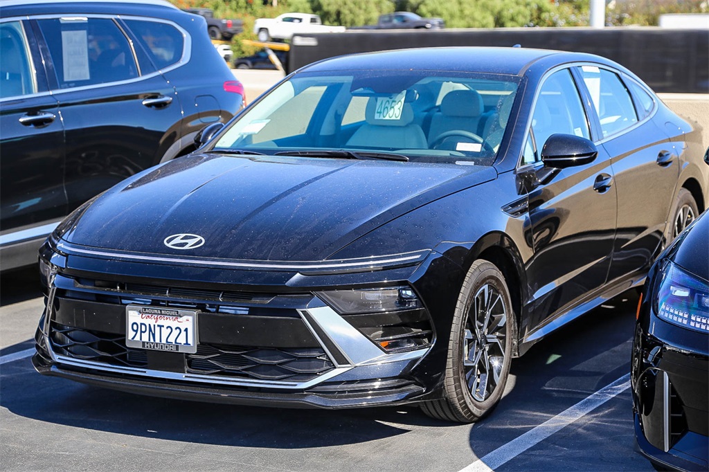 2024 Hyundai Sonata SEL photo 3