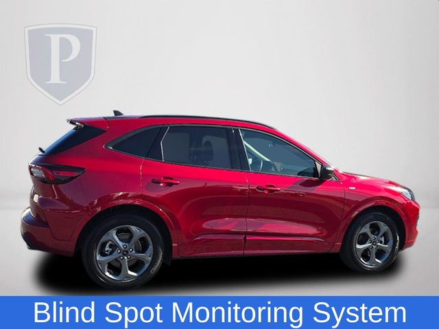 2024 Ford Escape ST-Line photo 3