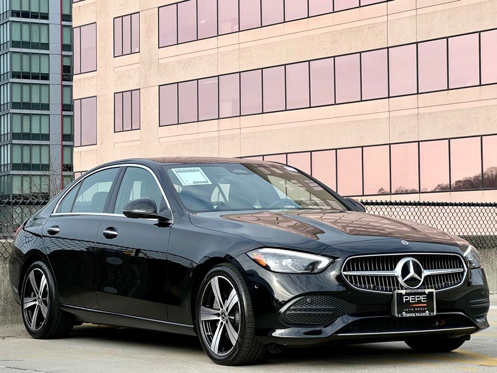 2025 Mercedes-Benz C-Class Sedan C 300's photo