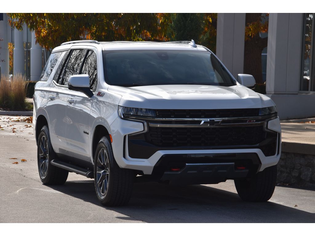 2022 Chevrolet Tahoe Z71 photo 2