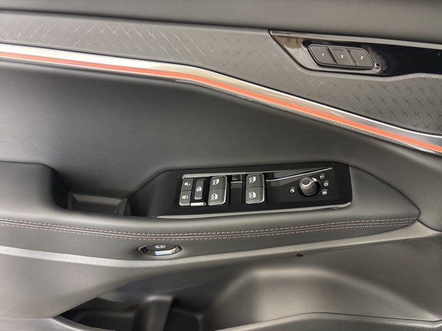 2025 Jeep Wagoneer S Limited photo 8