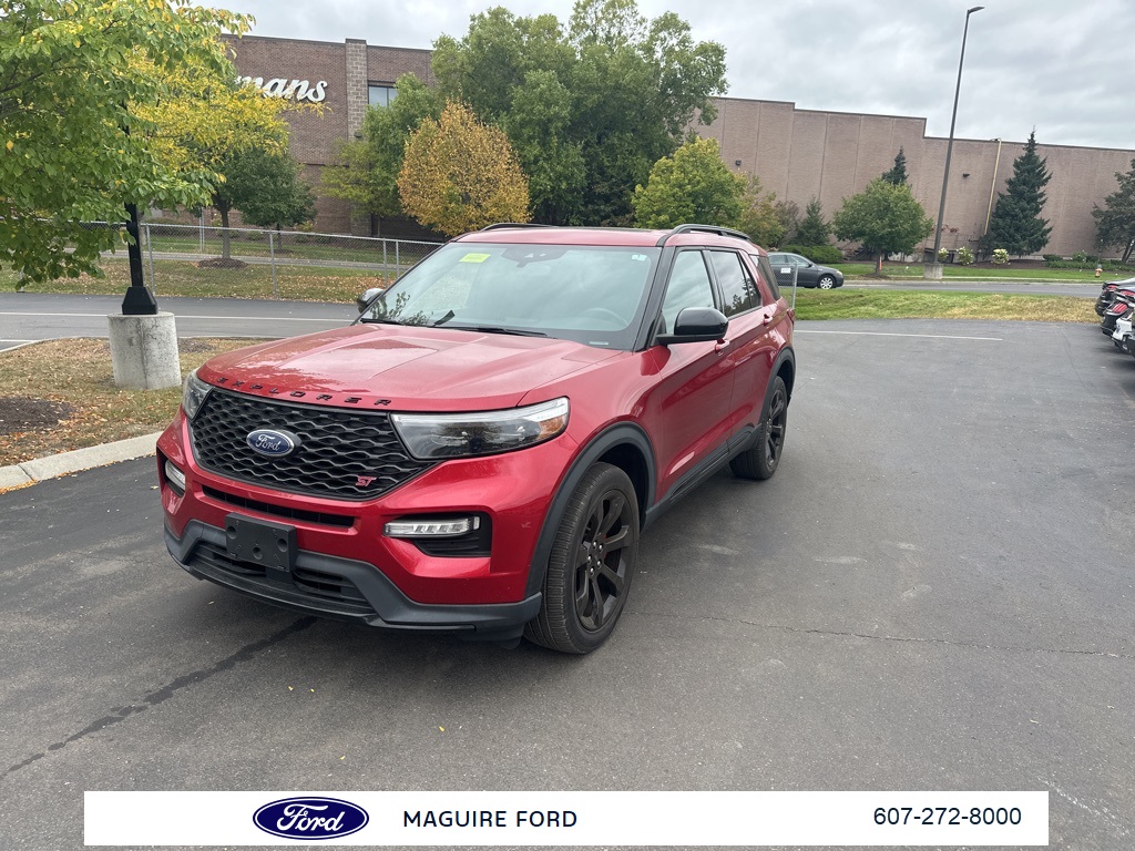 2022 Ford Explorer ST photo 8