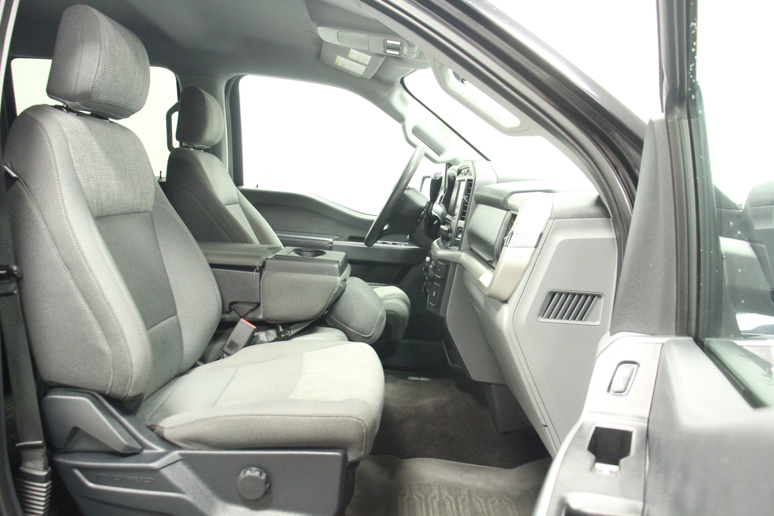 2021 Ford F-150 XLT photo 12