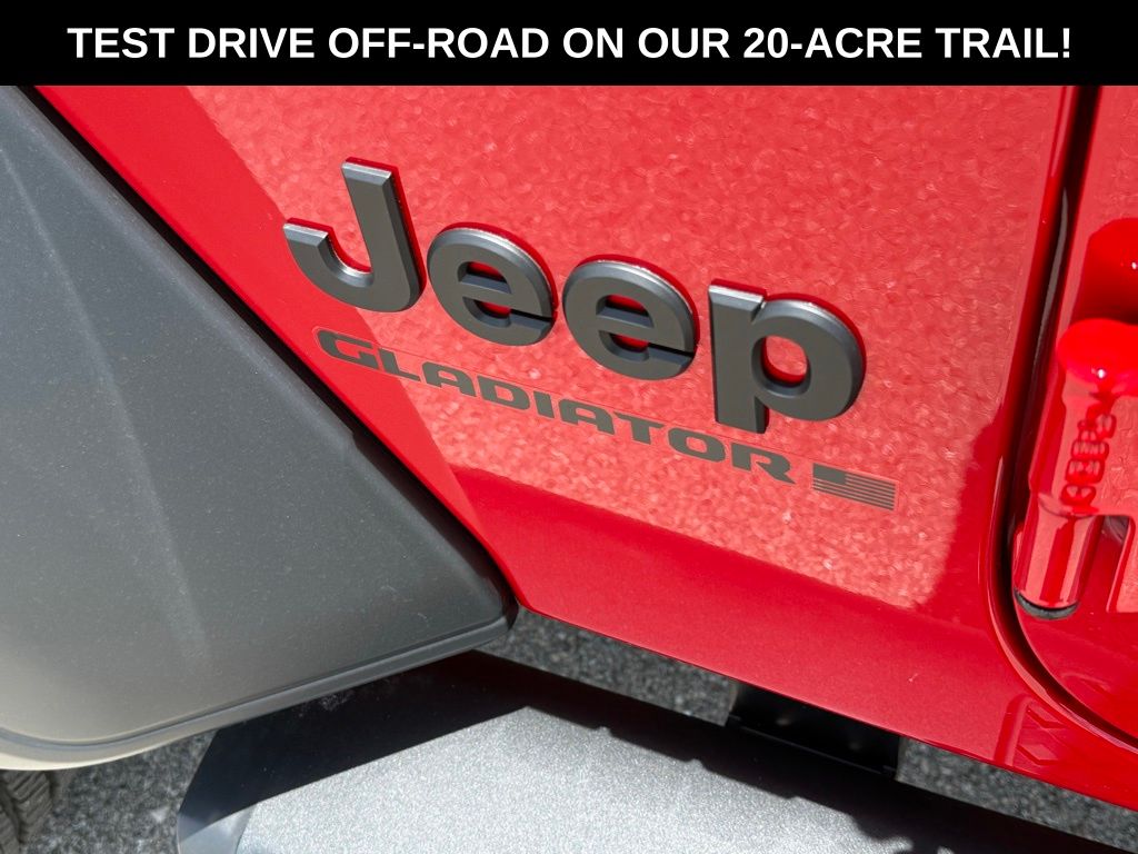 2025 Jeep Gladiator Sport photo 25