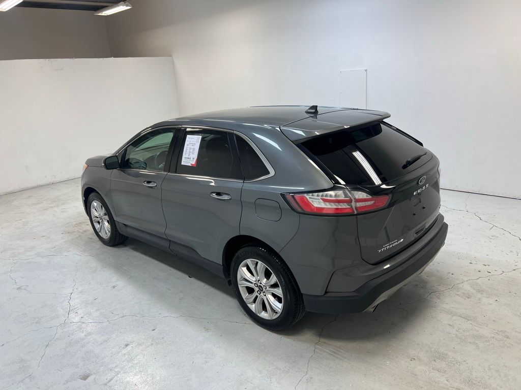 2023 Ford Edge Titanium photo 4
