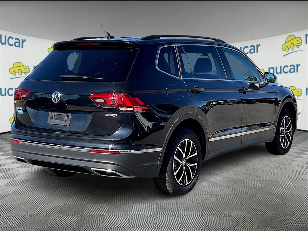 2021 Volkswagen Tiguan SE photo 3