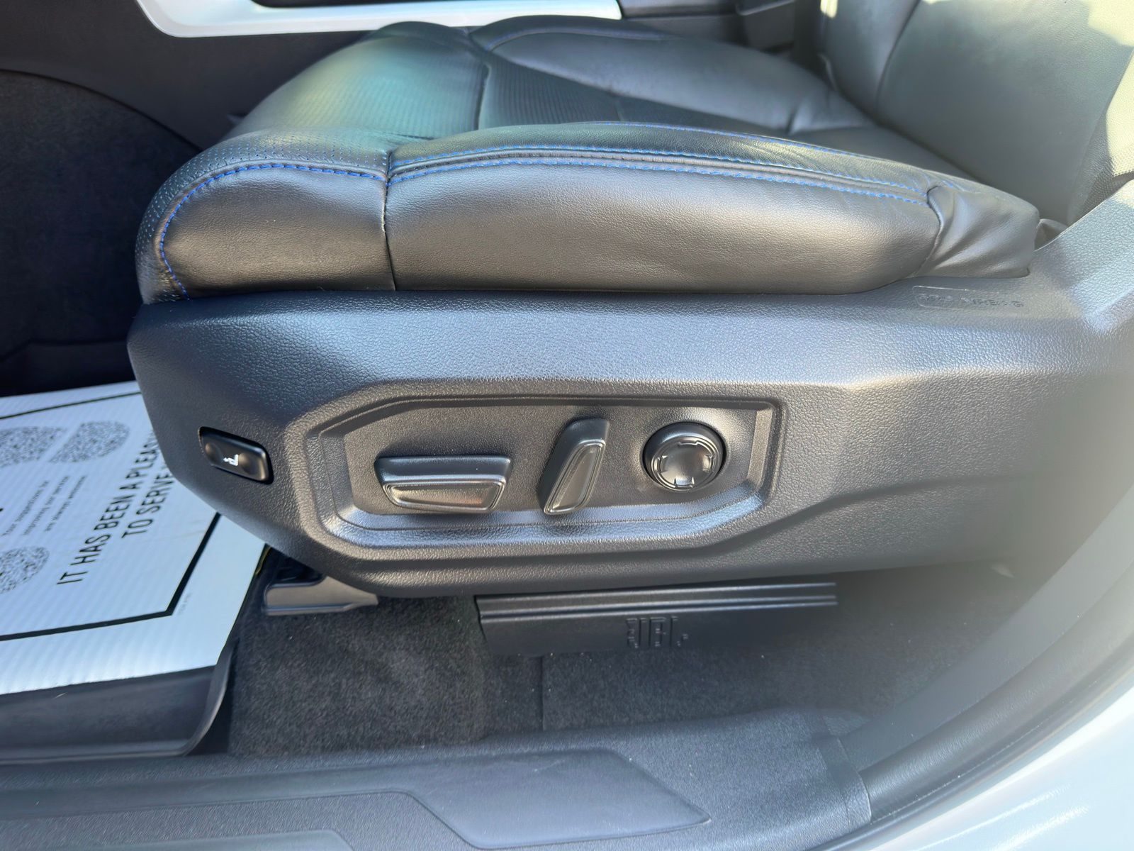 2025 Toyota Sequoia Platinum photo 12