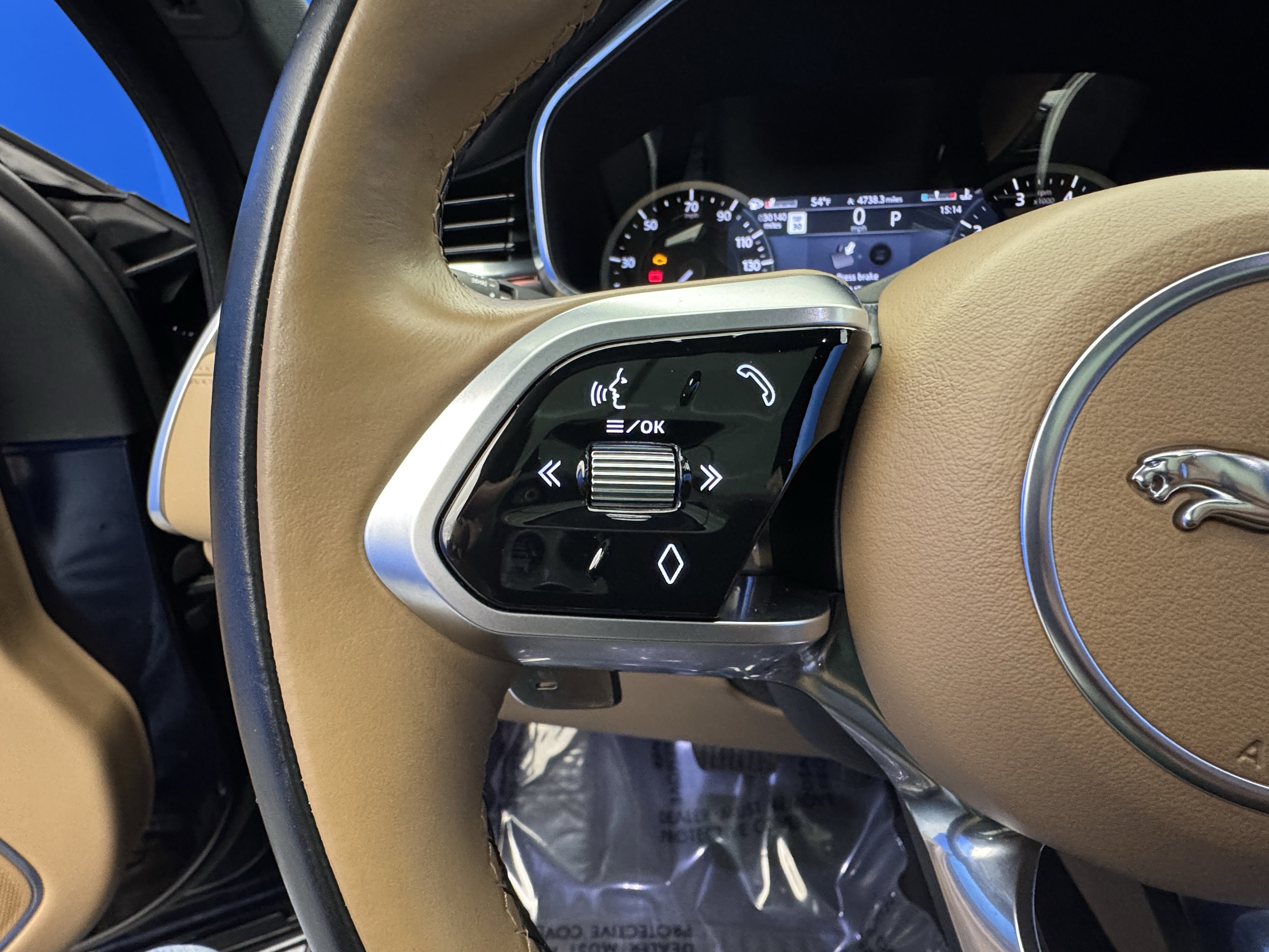 2023 Jaguar F-PACE P250 S photo 3