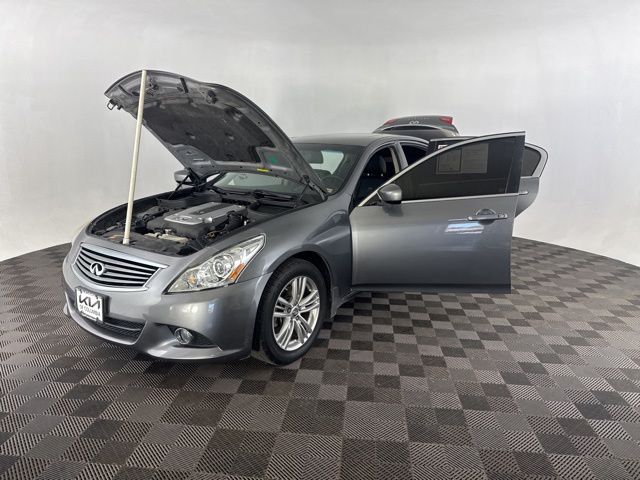 2012 Infiniti G25 photo 11