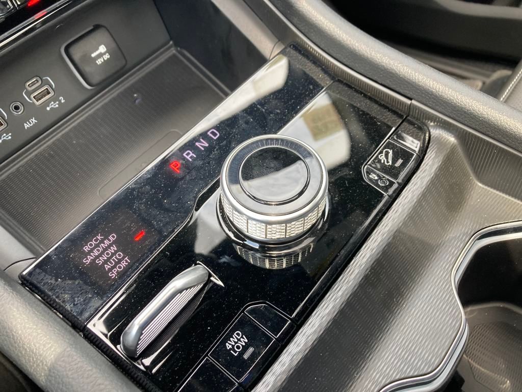 2024 Jeep Cherokee Limited 4xe photo 30