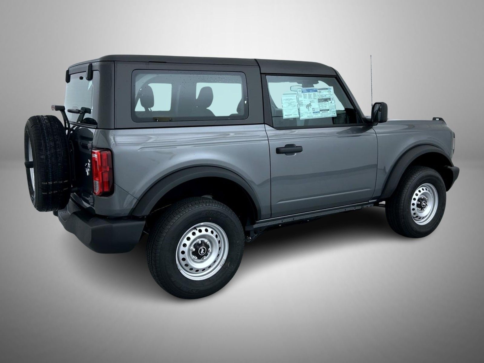 2025 Ford Bronco Base photo 5