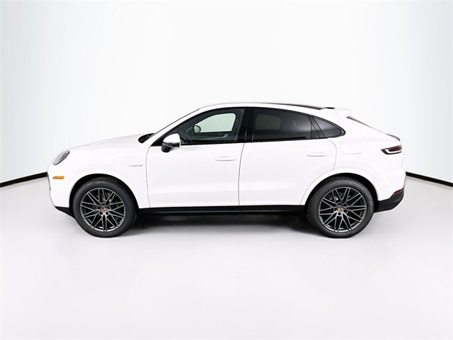 2025 Porsche Cayenne E-Hybrid Coupe photo 2