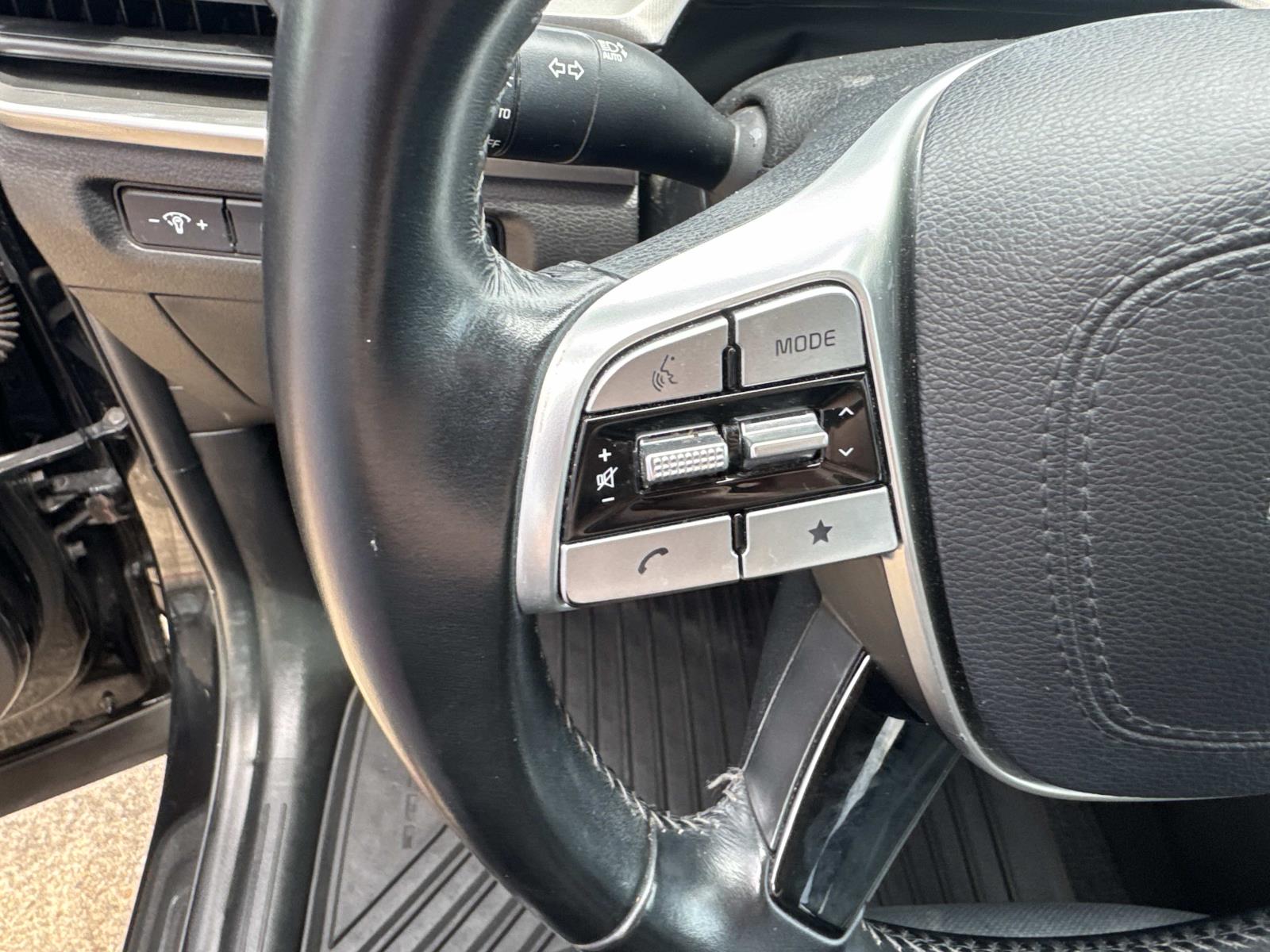 2023 Kia Telluride LX photo 21