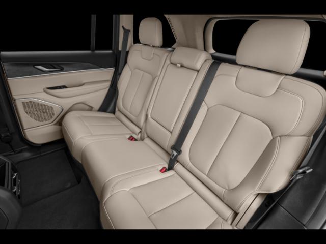 2025 Jeep Grand Cherokee Limited photo 9