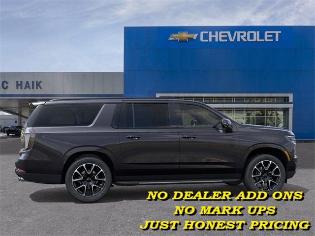 2025 Chevrolet Suburban RST photo 4