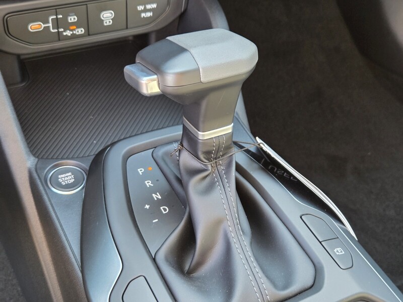2025 Kia K4 LXS photo 12