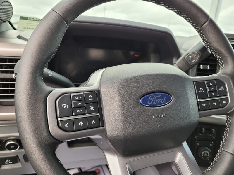 2025 Ford F-150 XLT photo 19