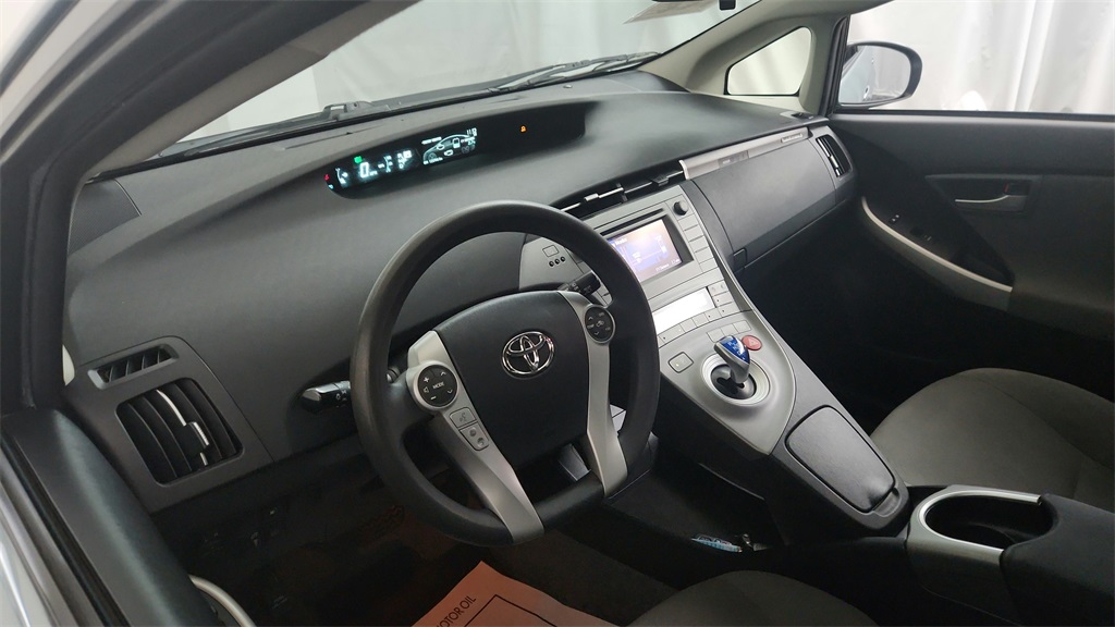 2013 Toyota Prius Plug-in Base photo 14