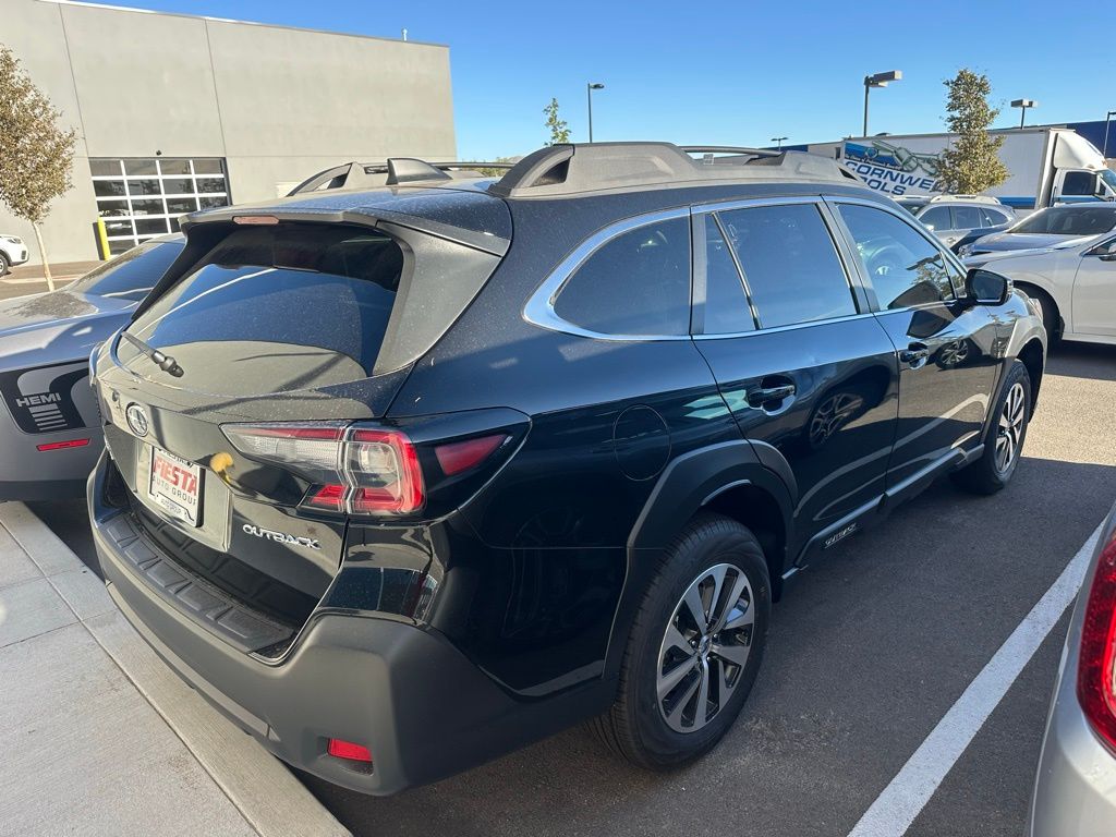 2025 Subaru Outback Limited photo 4
