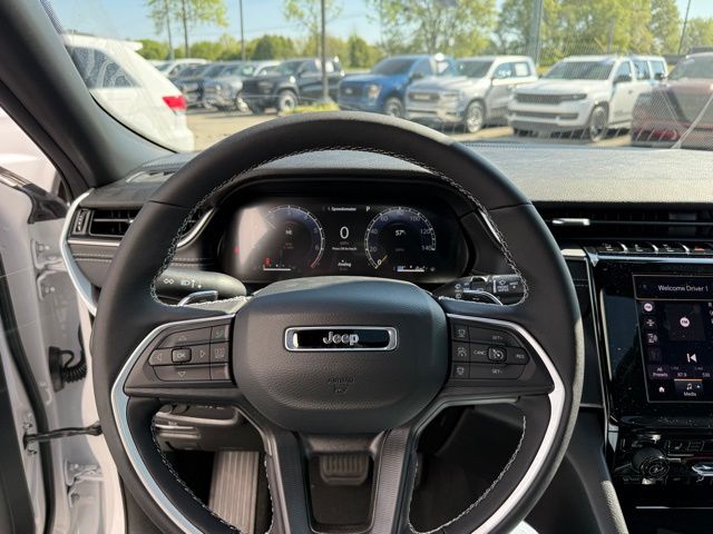 2025 Jeep Grand Cherokee Altitude X photo 24
