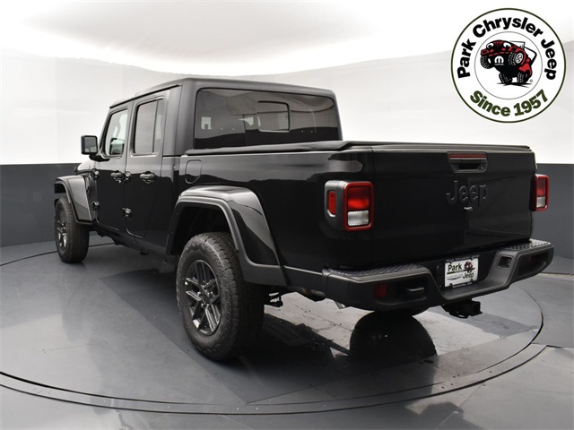 2025 Jeep Gladiator Sport photo 4